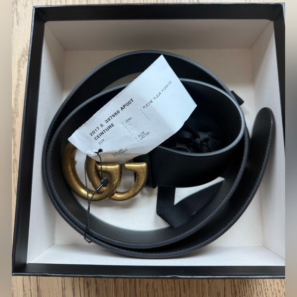 Gucci Black Belt with Gold Buckle - Picture 1 of 4